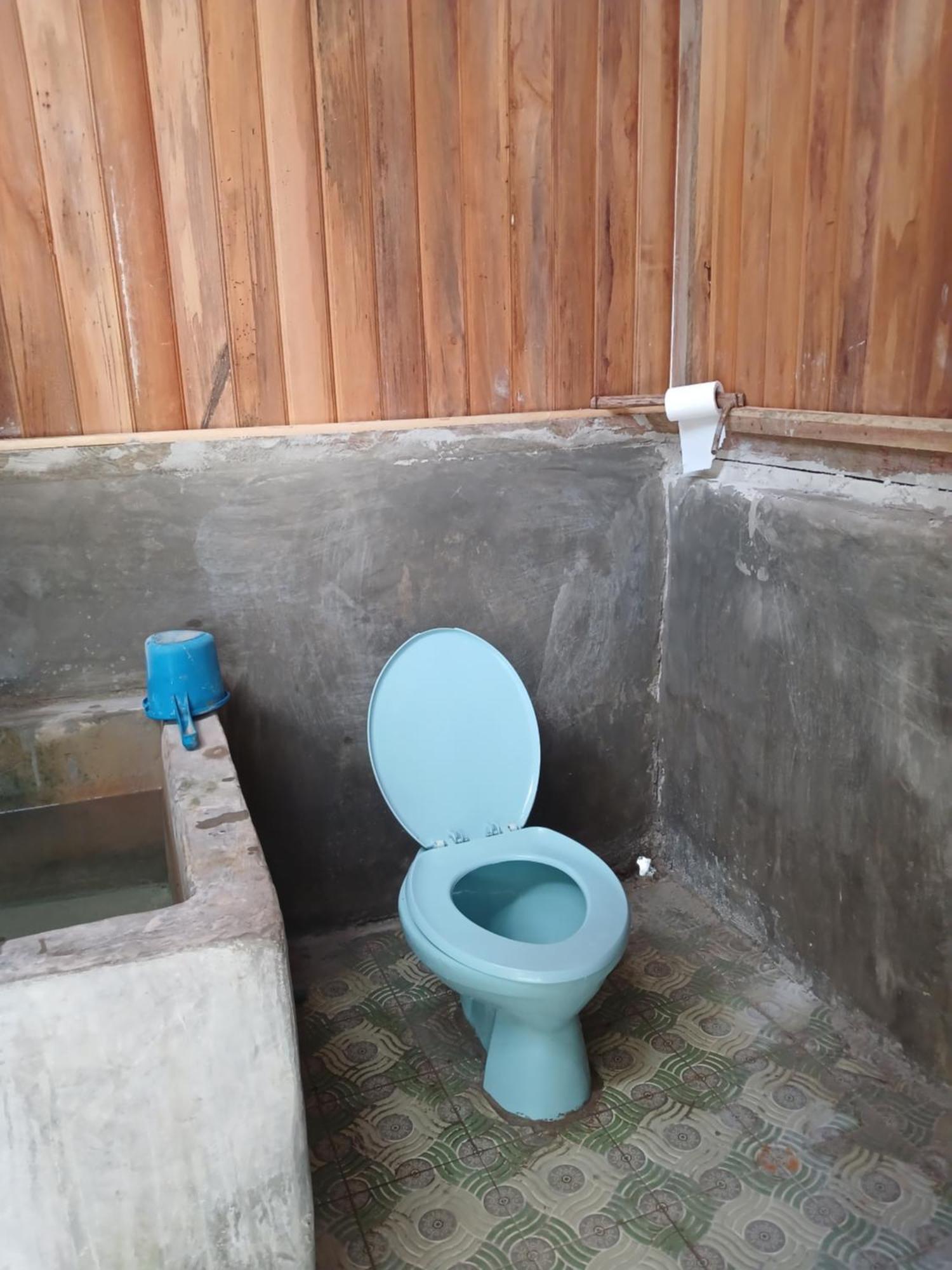 Ambower Homestay Raja Ampat Fam Luaran gambar