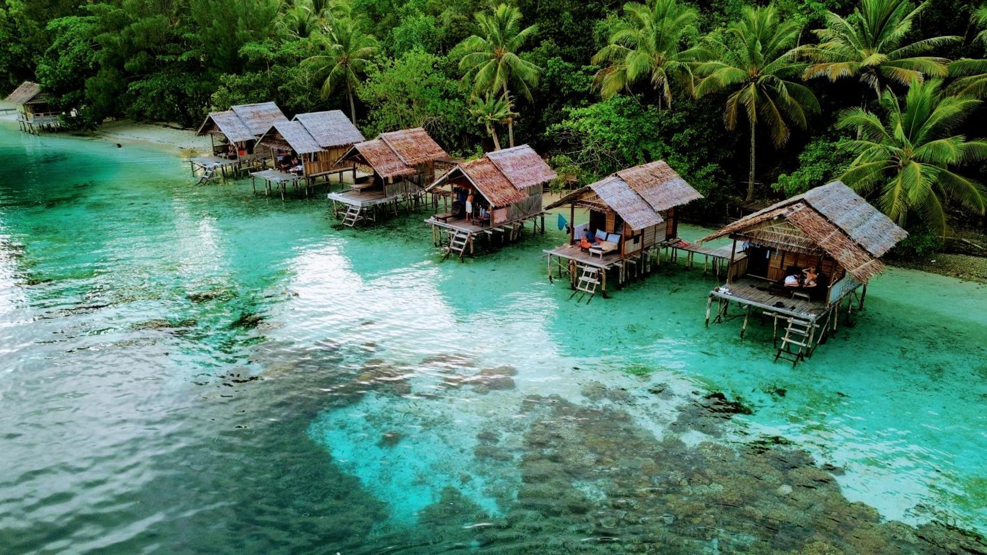 Ambower Homestay Raja Ampat Fam Luaran gambar