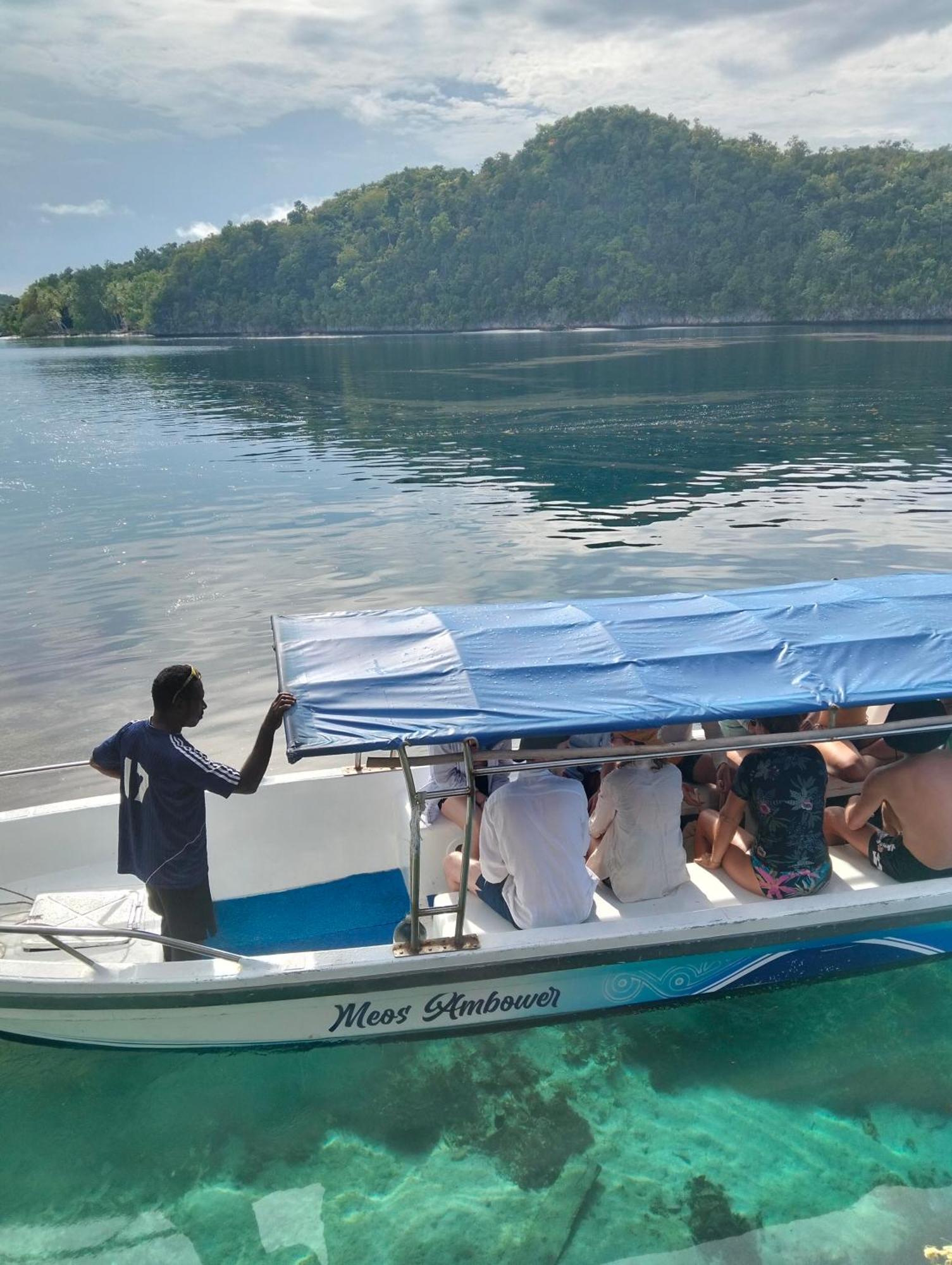 Ambower Homestay Raja Ampat Fam Luaran gambar